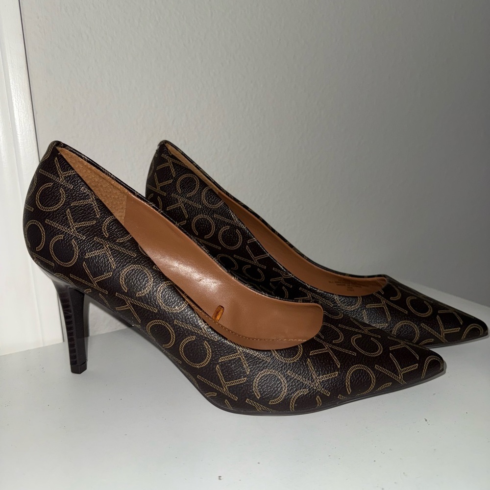 Calvin Klein Glossy Red and logo Heels. 2 pairs - Picture 6 of 10